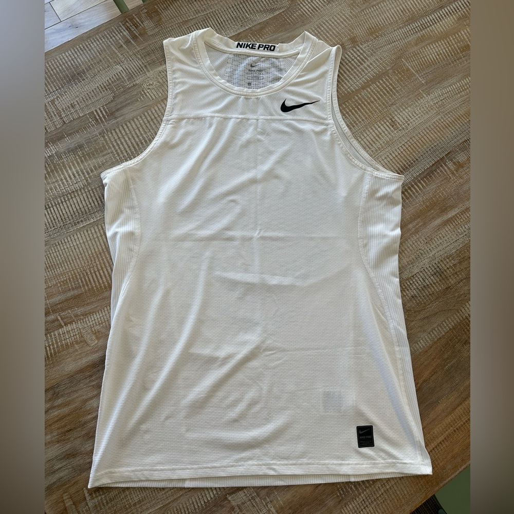 Nike Pro Hypercool White Tank